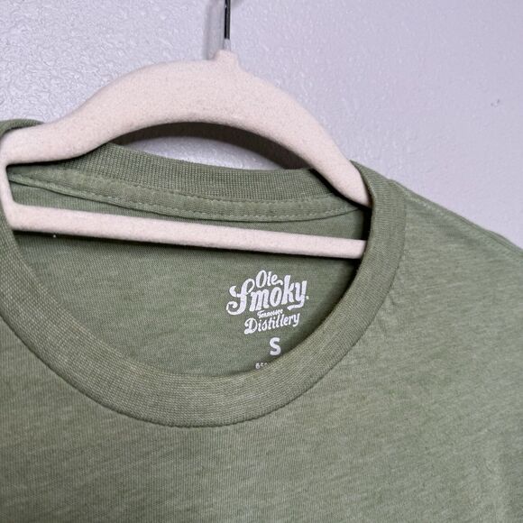 Women's Ole Smoky Tennessee Moonshine Shirt Size S Green Trout Fishing Print - Picture 2 of 3
